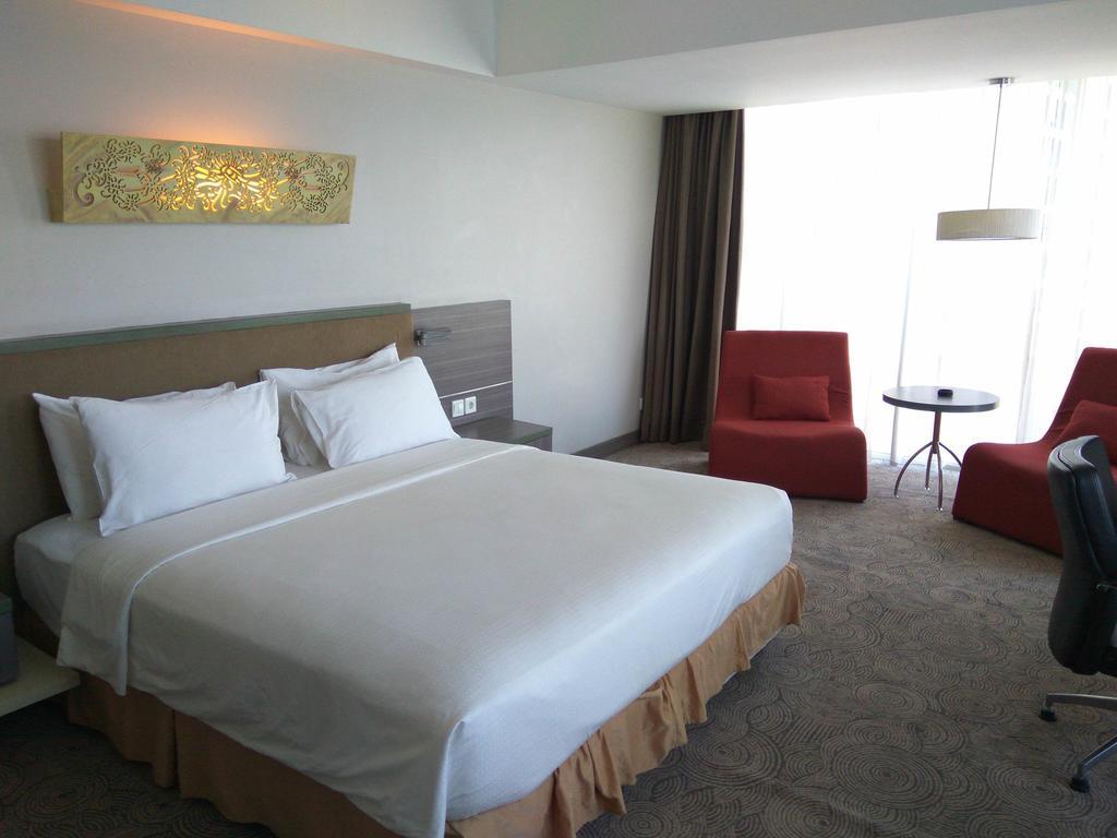 Swiss-Belhotel Balikpapan Екстер'єр фото